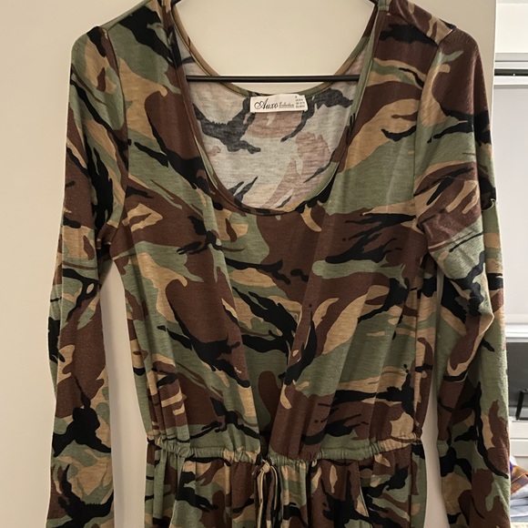 Auxo Collection Camo Romper - Picture 3 of 3